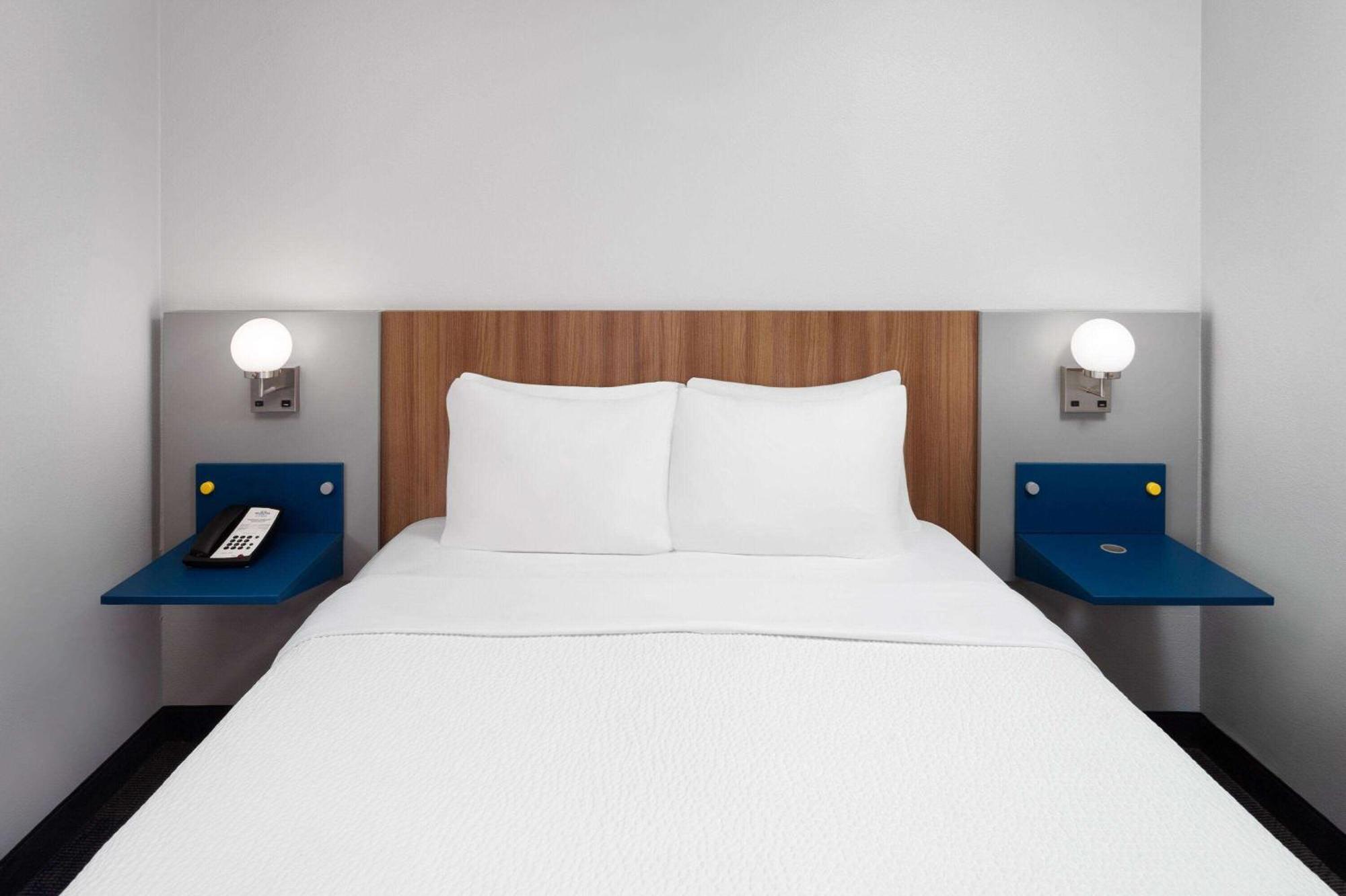 Microtel Inn By Wyndham Janesville Ngoại thất bức ảnh