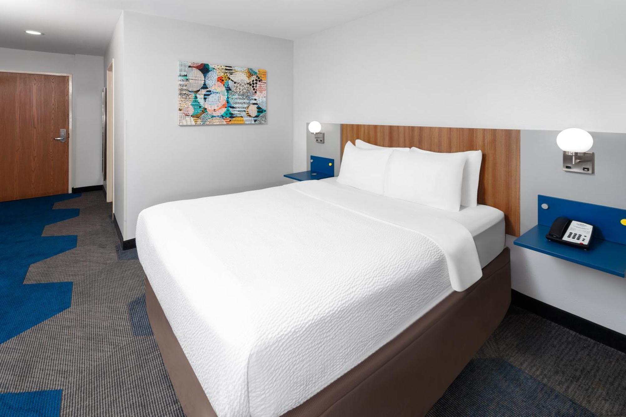 Microtel Inn By Wyndham Janesville Ngoại thất bức ảnh