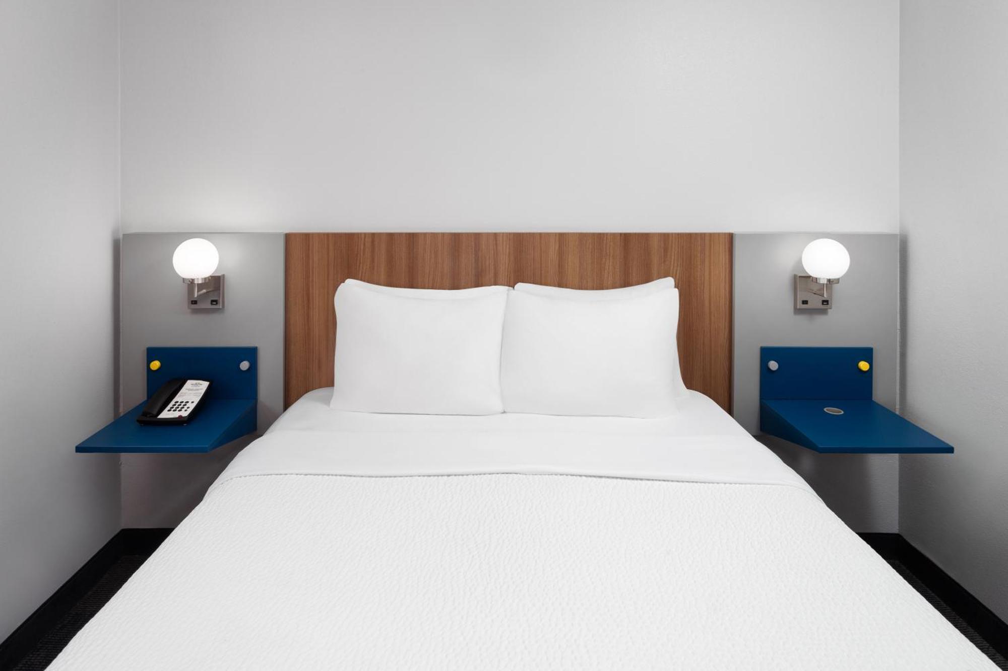 Microtel Inn By Wyndham Janesville Ngoại thất bức ảnh